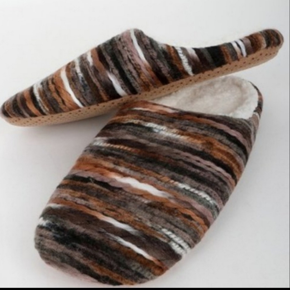 Women's house slippers.